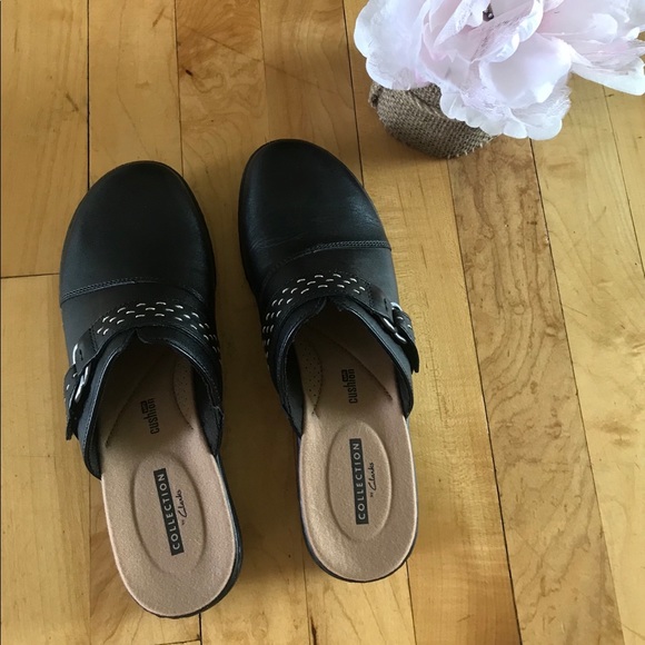 Clarks Shoes - NWOT Clarks Clogs